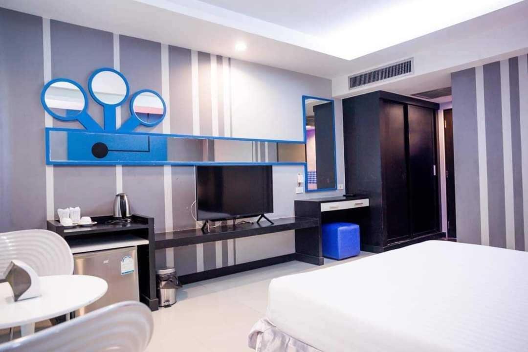 Capital O 75514 Vasidtee City Hotel Suphan Buri Exterior foto