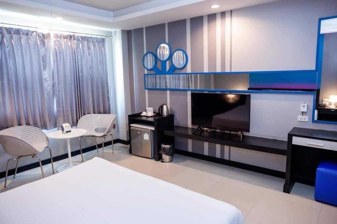 Capital O 75514 Vasidtee City Hotel Suphan Buri Exterior foto