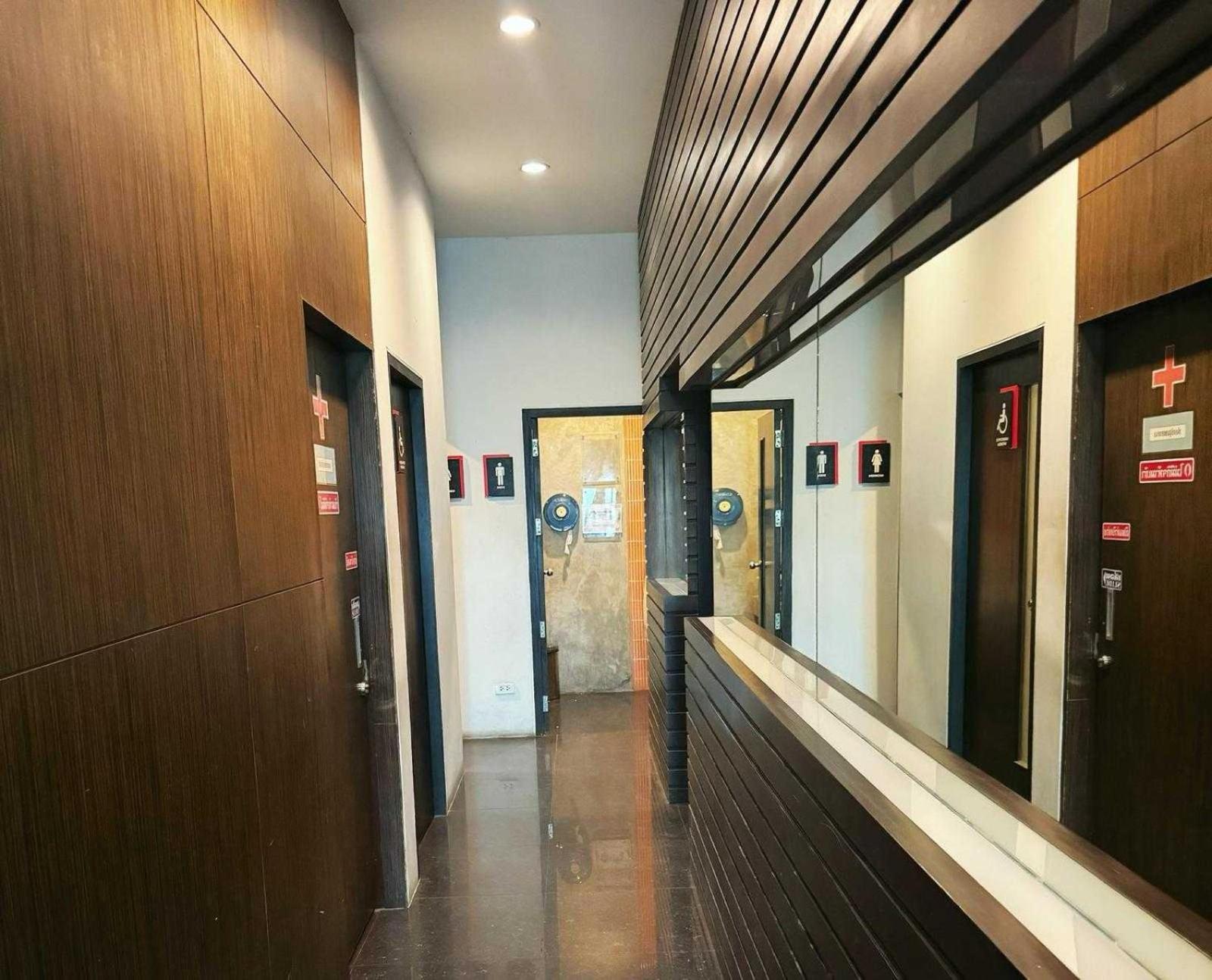 Capital O 75514 Vasidtee City Hotel Suphan Buri Exterior foto